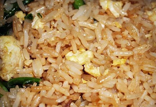 剩饭怎么做好吃又简单，分享剩饭的6种再利用方式！